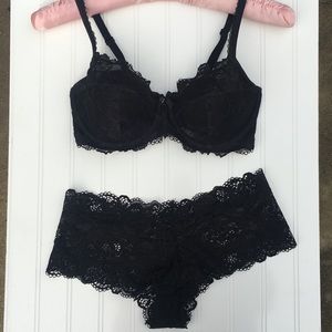 Victoria's Secret Bra and Panty Set 32DD